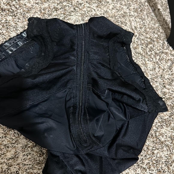 Snatched Body Faja Bodysuit Shapewear - Picture 3 of 3